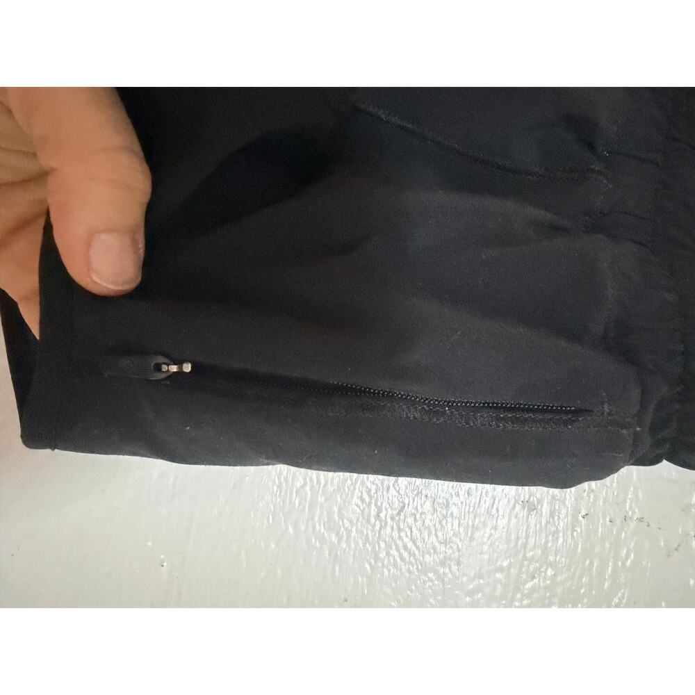 CRZ yoga black short shorts activewear sz XS, no tag measurements provided